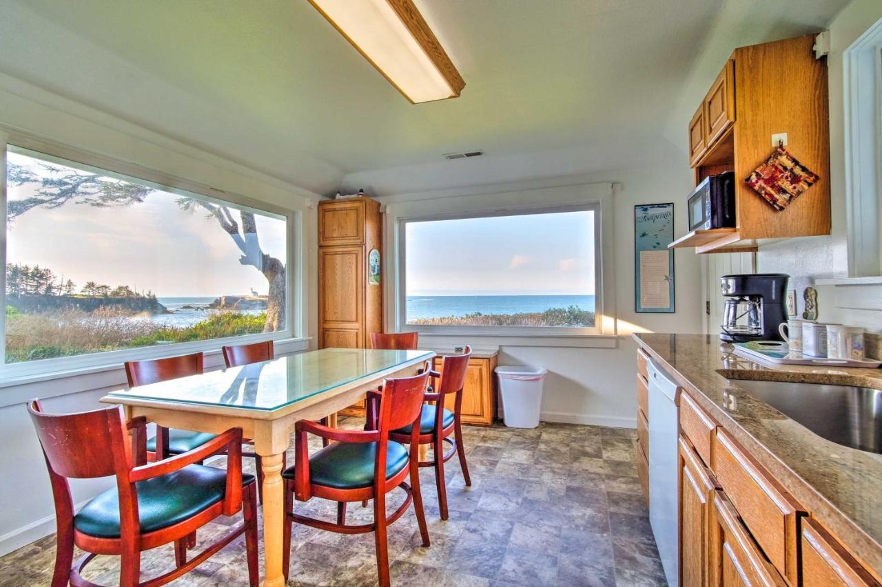 Cliffside Lighthouse Beach Home With Ocean View Coos Bay Bagian luar foto