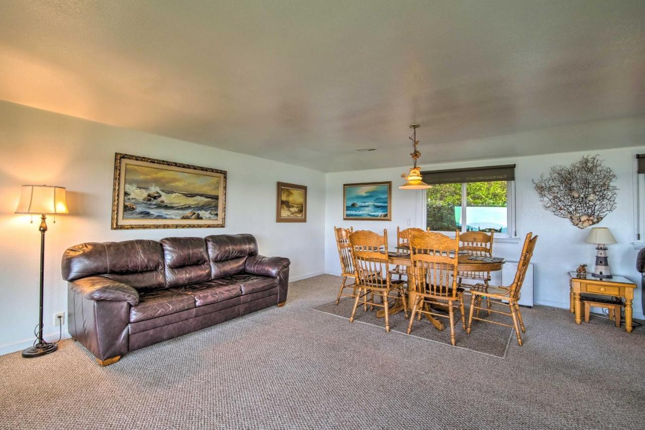Cliffside Lighthouse Beach Home With Ocean View Coos Bay Bagian luar foto